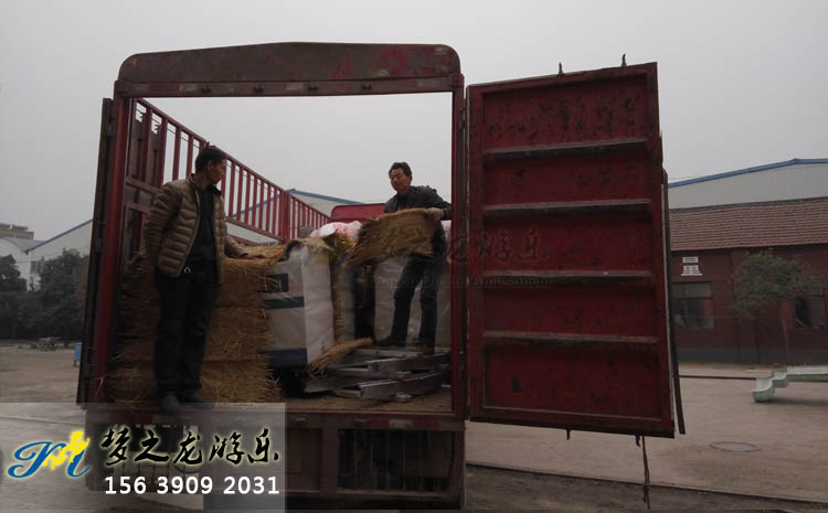 電瓶碰碰車(chē)，和諧號(hào)軌道小火車(chē)發(fā)貨